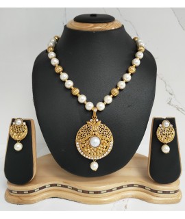 Pearl necklace set-gold